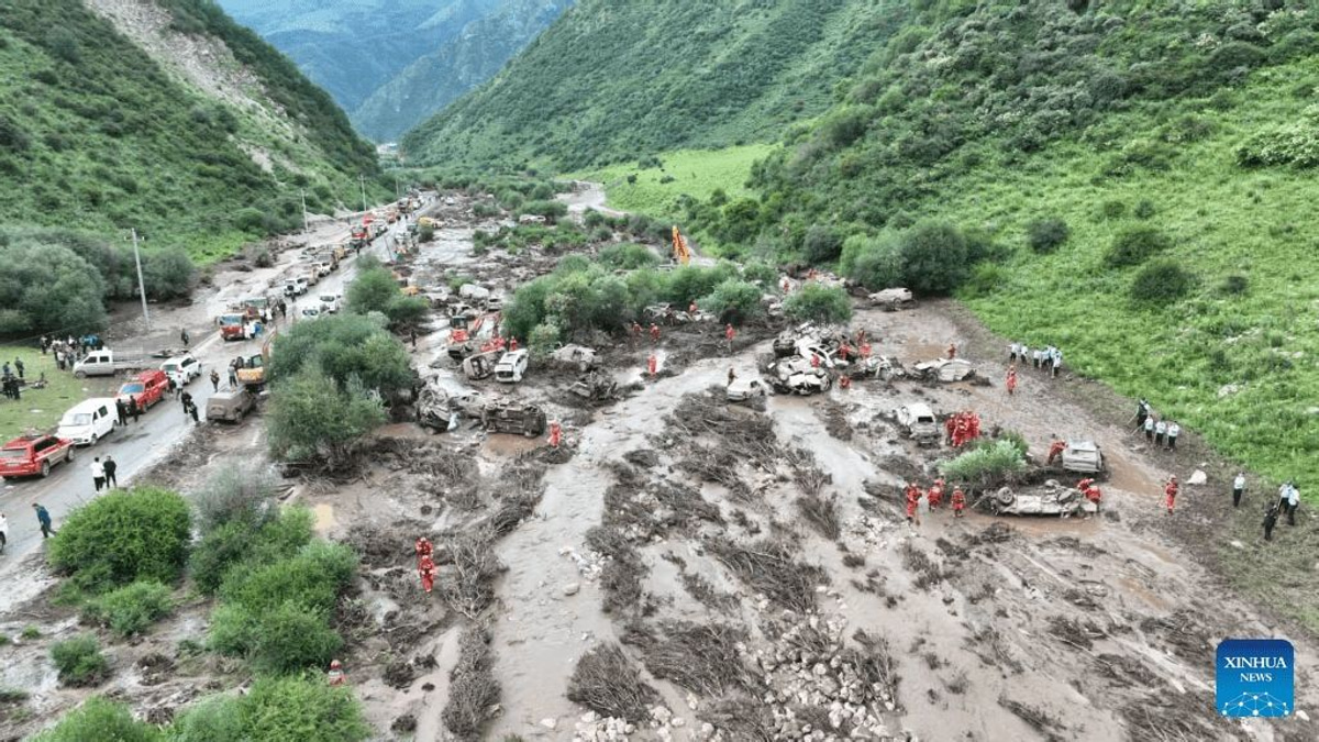 Flash flood kills 10 in China's Gansu as Typhoon Noul batters southern regions