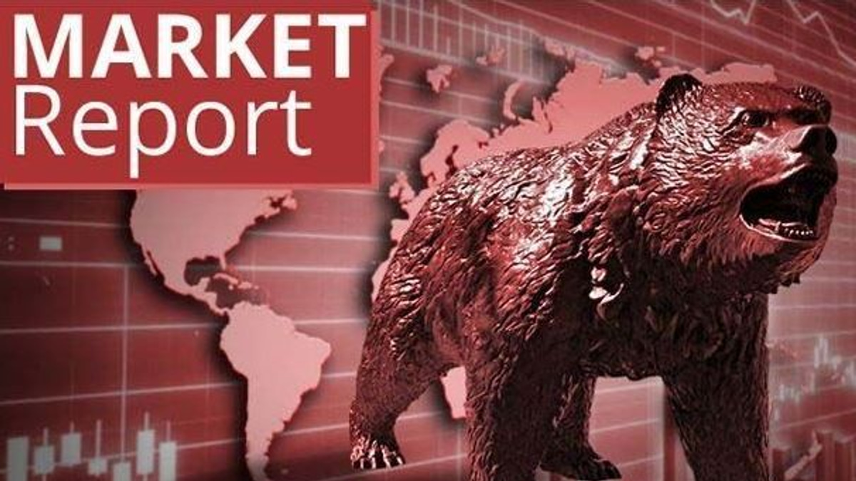 Malaysian Equities Lose Ground as Banks and Plantations Face Selling Pressure