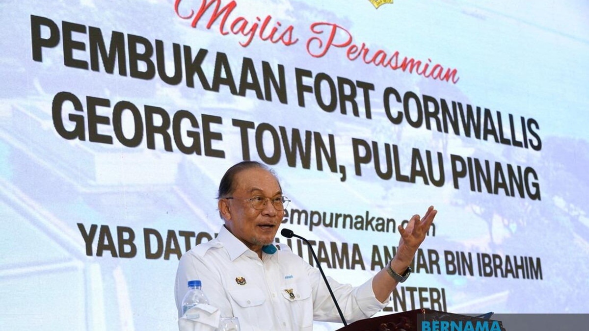 Historical Sites Must Teach, Not Just Entertain, Says PM Anwar