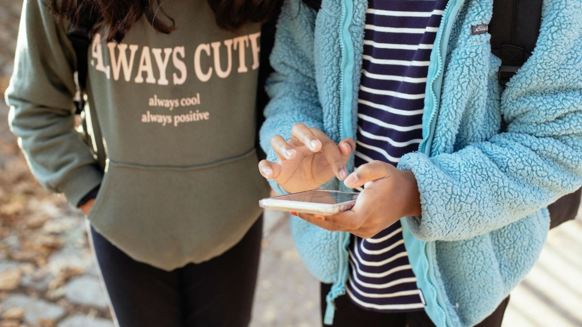 France Pushes Through Under-15 Social Media Ban as Europe Takes Hardline on Youth Screen Time