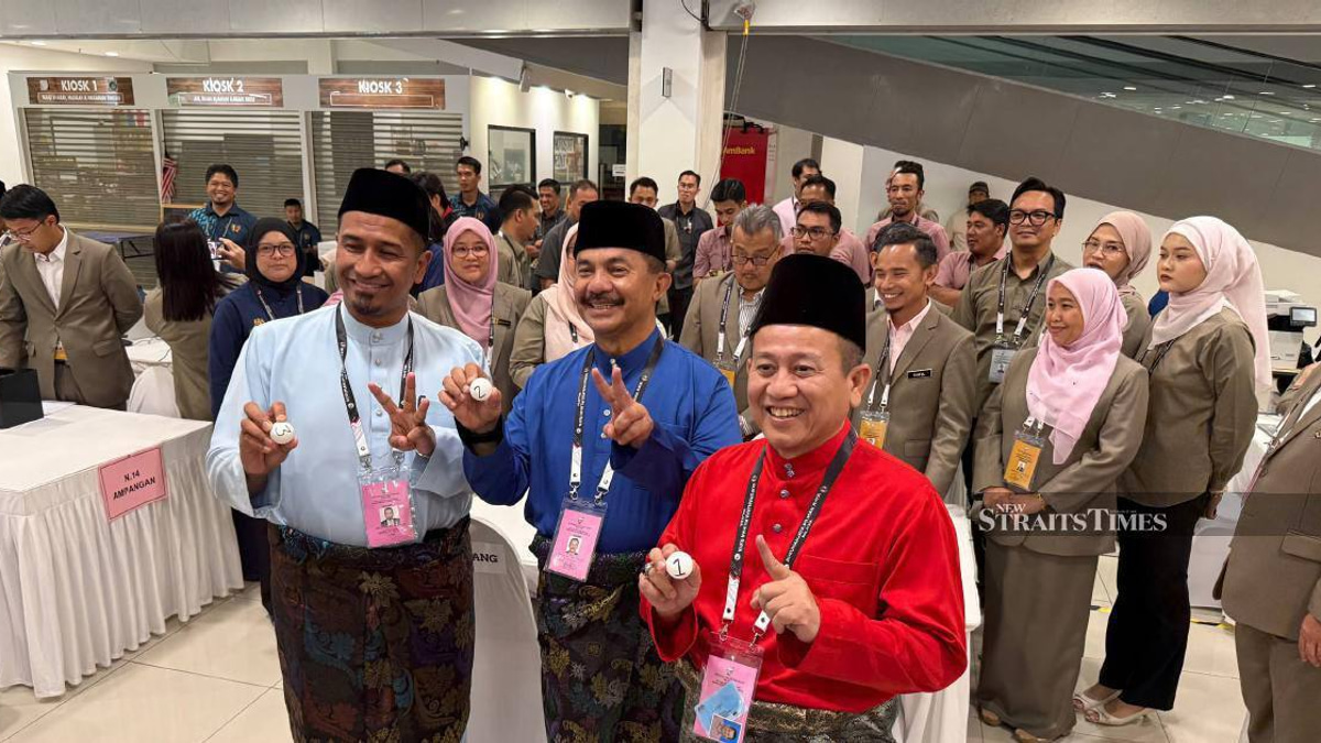 Bersatu's Solo Campaign in Negri Sembilan Offers Voters Third Path, Says Tun Faisal