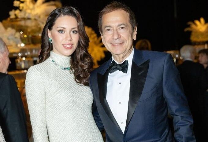 US Billionaire John Paulson to Wed Fiancée 33 Years His Junior in Monaco