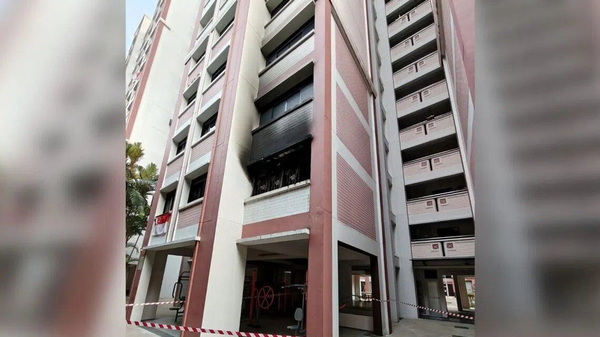 Elderly Man Hospitalised After Fire in Singapore HDB Unit; Quick-Thinking Neighbour Credited with Rescue