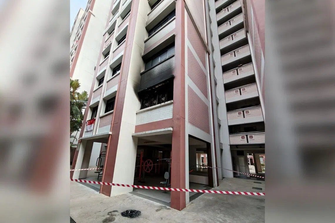 Elderly Man Hospitalised After Fire in Singapore HDB Unit; Quick-Thinking Neighbour Credited with Rescue