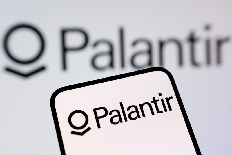 Palantir Raises Full-Year Revenue Forecast on Surging AI Demand from Governments and Enterprises
