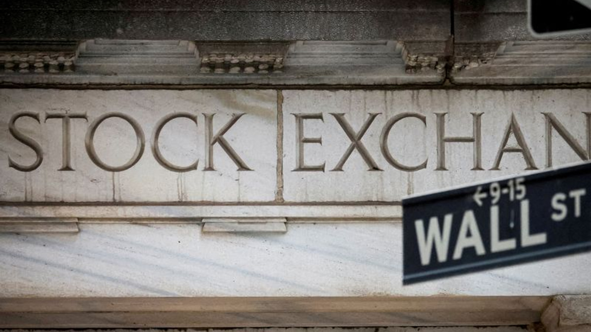 Wall Street's AI Obsession Spawns New ETF Boom as MANGOS Challenge Magnificent 7