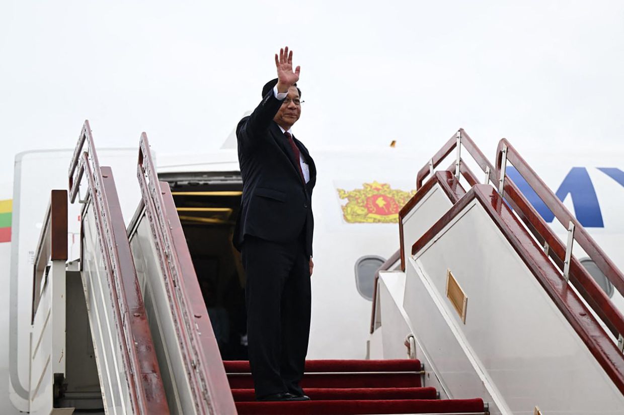 Myanmar's Military Leader Min Aung Hlaing Visits Moscow to Strengthen Ties with Putin