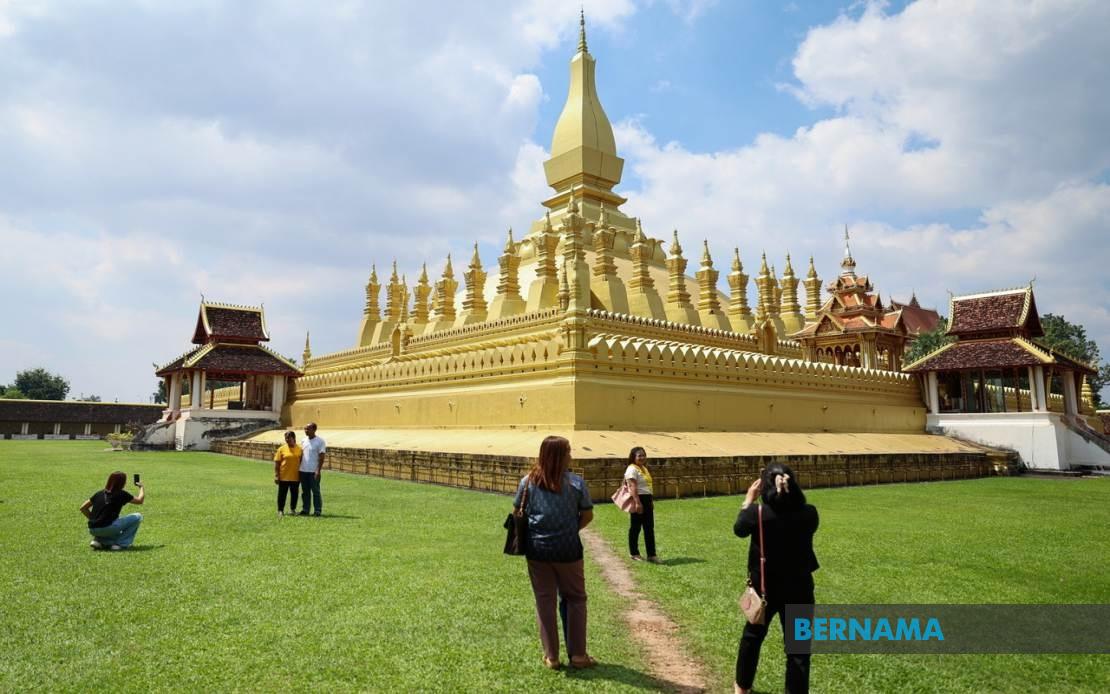 Southeast Asia Week: Gold Smuggling Busts, EV Ambitions, and Regional Development Initiatives