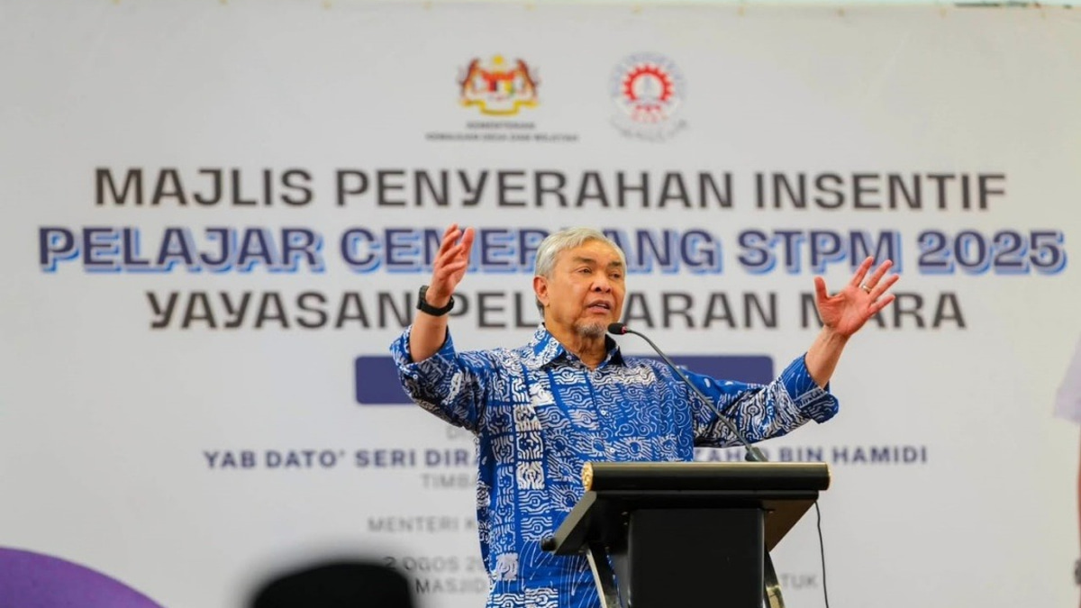 YPM Recognises 38 Bagan Datuk Students for Outstanding STPM Results