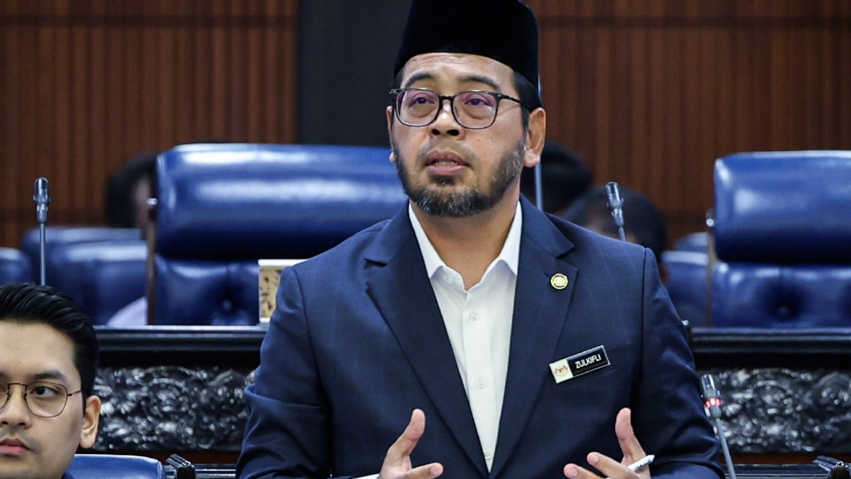 Ismail Sabri Under Pressure to Justify Long Delay in Releasing TH Royal Commission Report