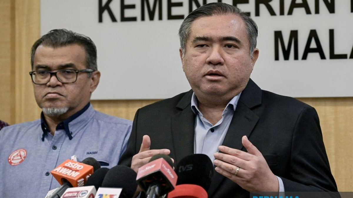Malaysia Does Not Interfere in Port Leadership Appointments, Says Transport Minister Loke