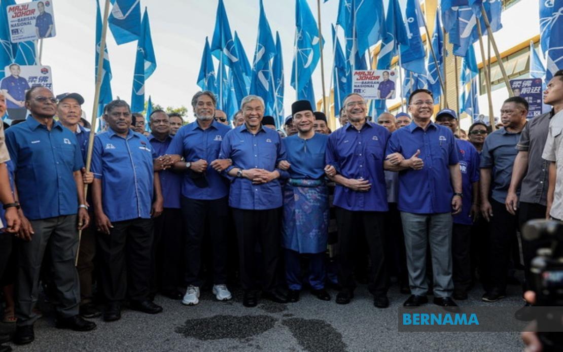 Top UMNO Figures Rally Behind Onn Hafiz in Johor Nomination Bid