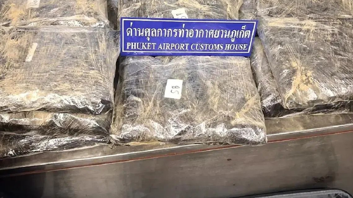 Two women nabbed at Phuket airport with over 32kg of cannabis in luggage