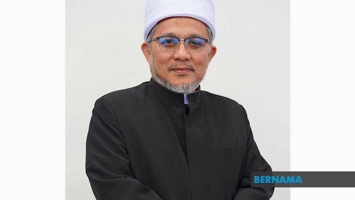 Pahang Reaffirms Sultan's Authority Over Mosques and Suraus as Friday Prayer Debate Continues