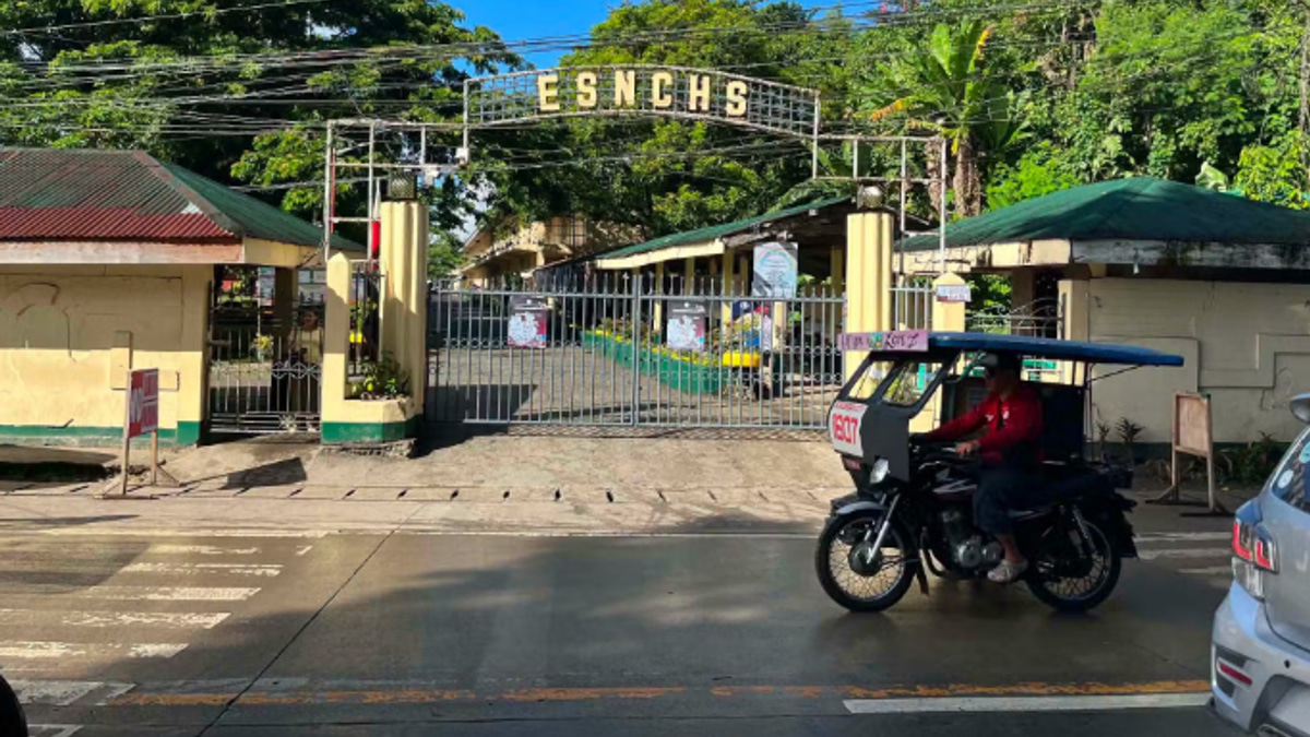 Philippine school locked down after online bomb and gun threats amid campus safety crisis