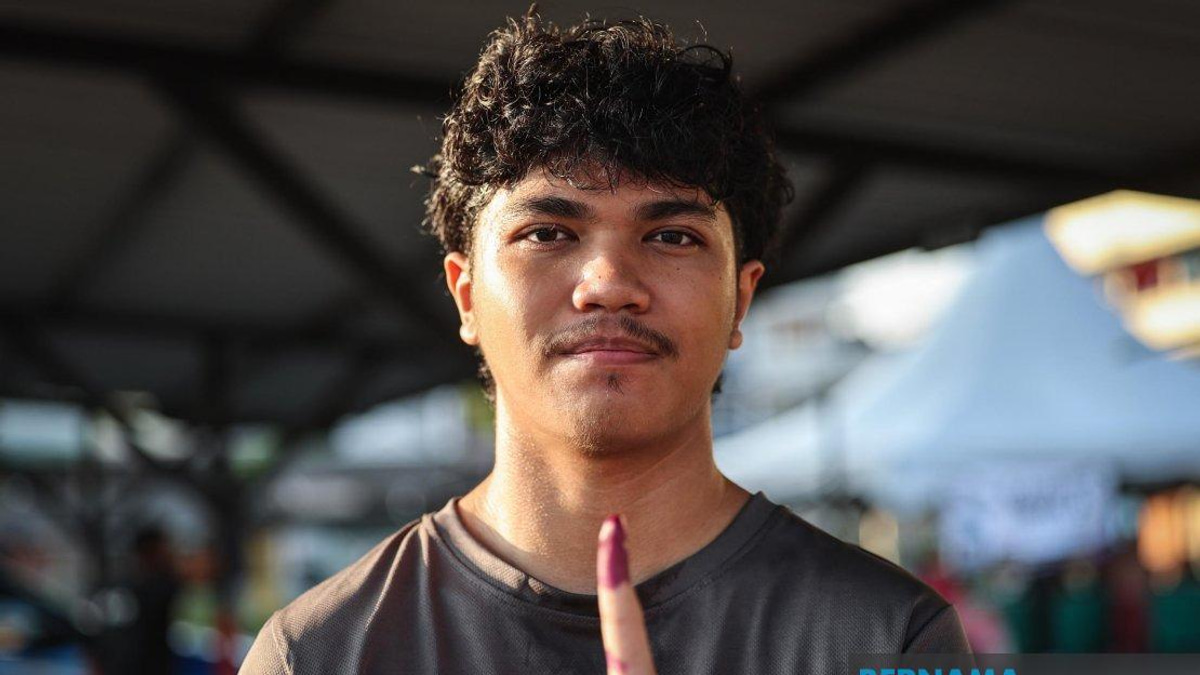 Johor's First-Time Voters Demand Performance Over Party Labels