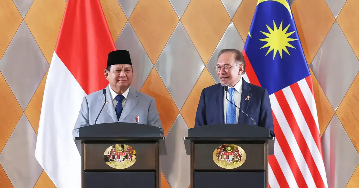 Anwar Seeks Prabowo's Intervention on Felda's RM2 Billion Eagle High Investment Risk