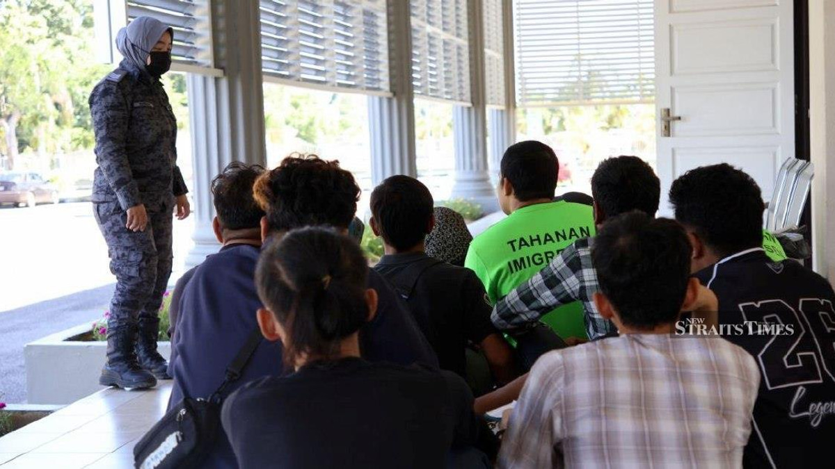 Ten undocumented migrants face court charges for overstaying and illegal entry in Kelantan
