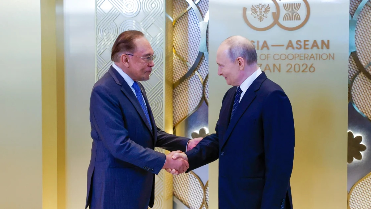 Malaysia Eyes Long-Term Energy Security Through Russia Partnership, Anwar Says