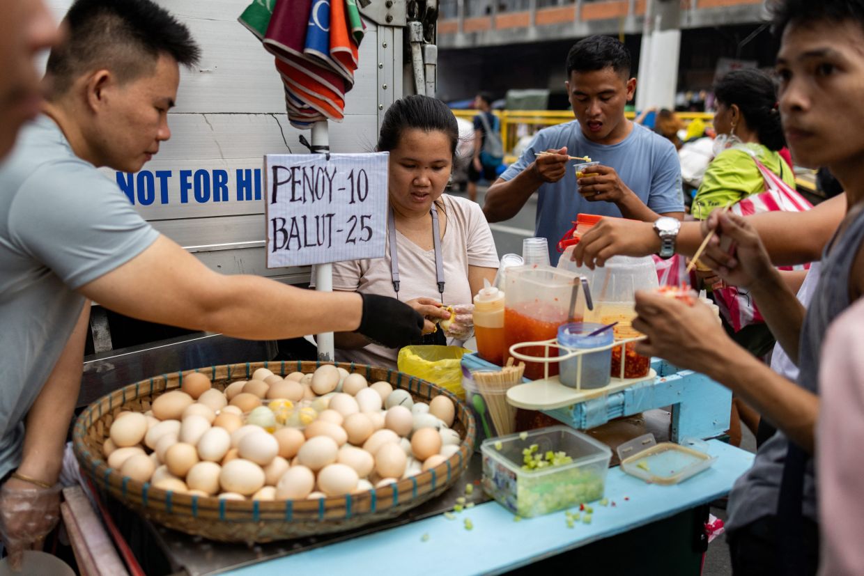 Malaysia's political corruption problem is starting to mirror the Philippines' systemic plunder