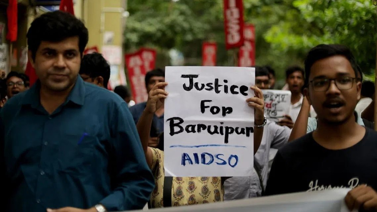 Indian Police Arrest 35 as Violent Protests Erupt Over Child's Rape and Murder in West Bengal