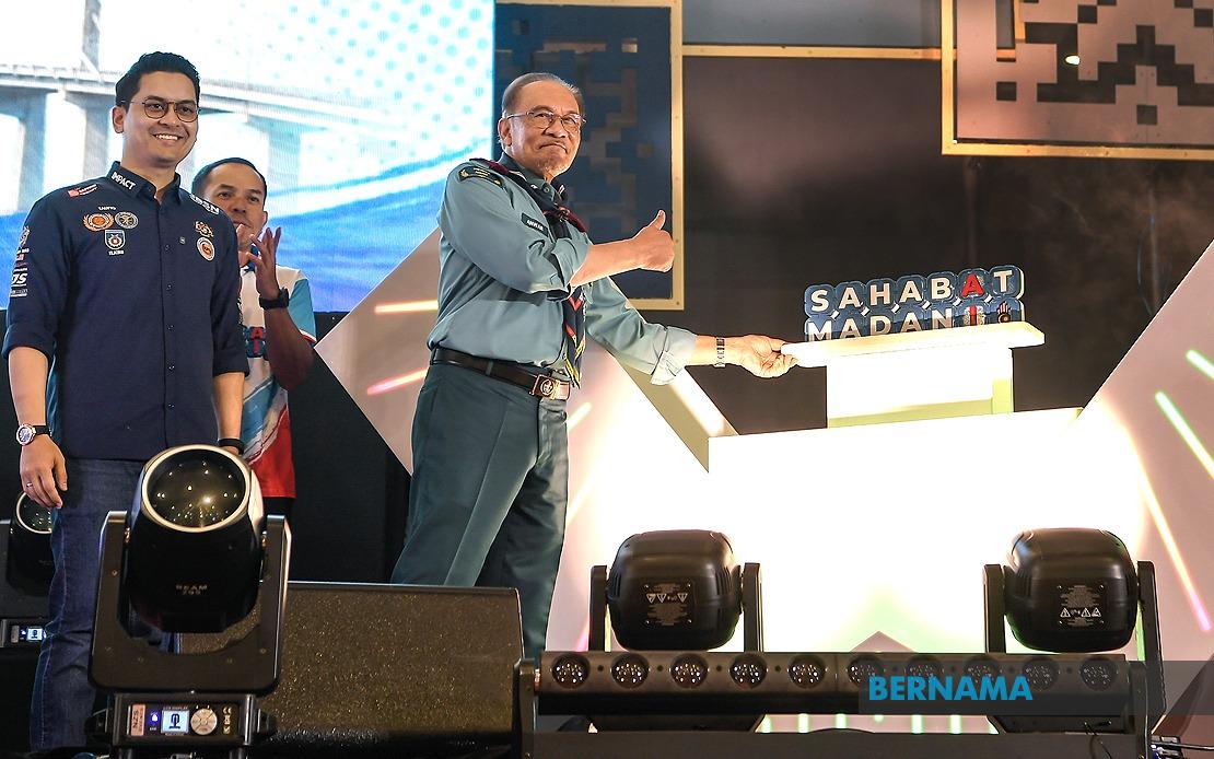 Anwar Calls For Scrapping Colonial Laws To Realise True Independence