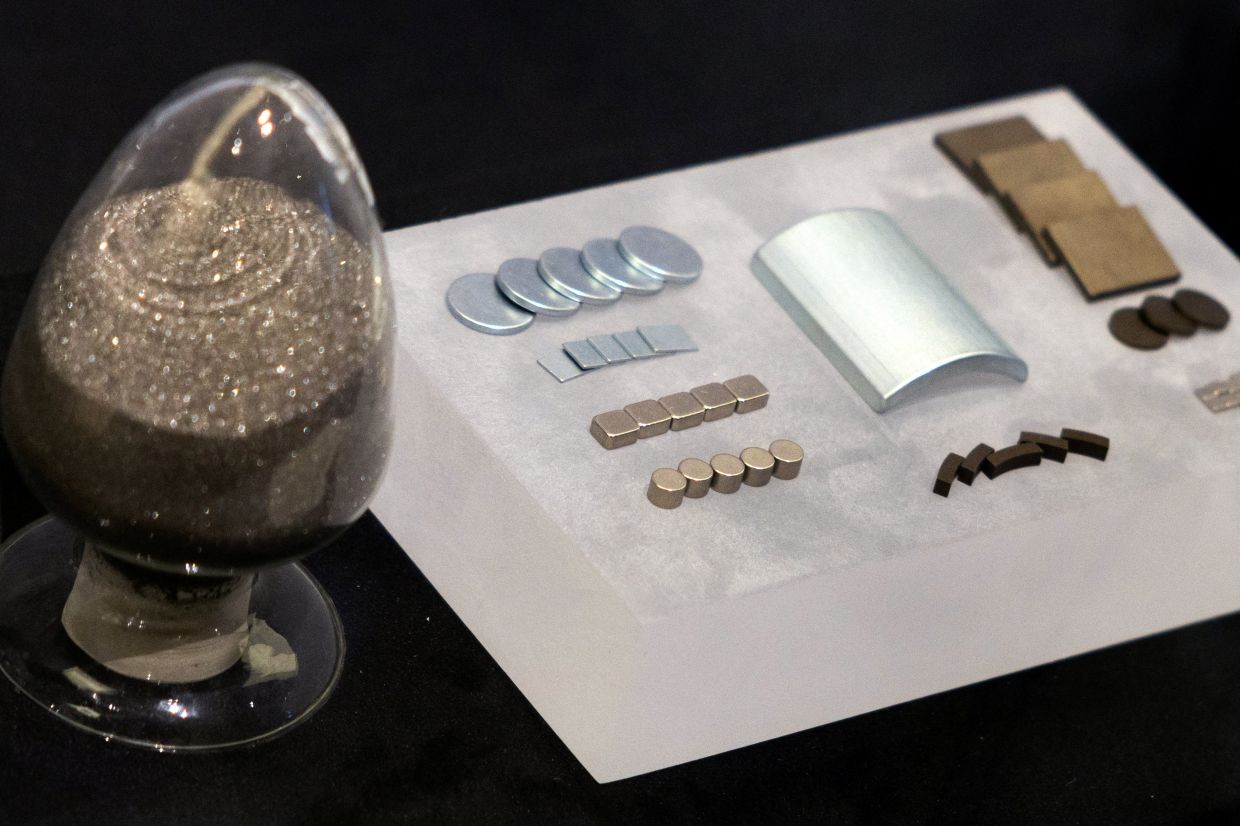 China deepens scientific ties with Iran on rare earth minerals amid US competition