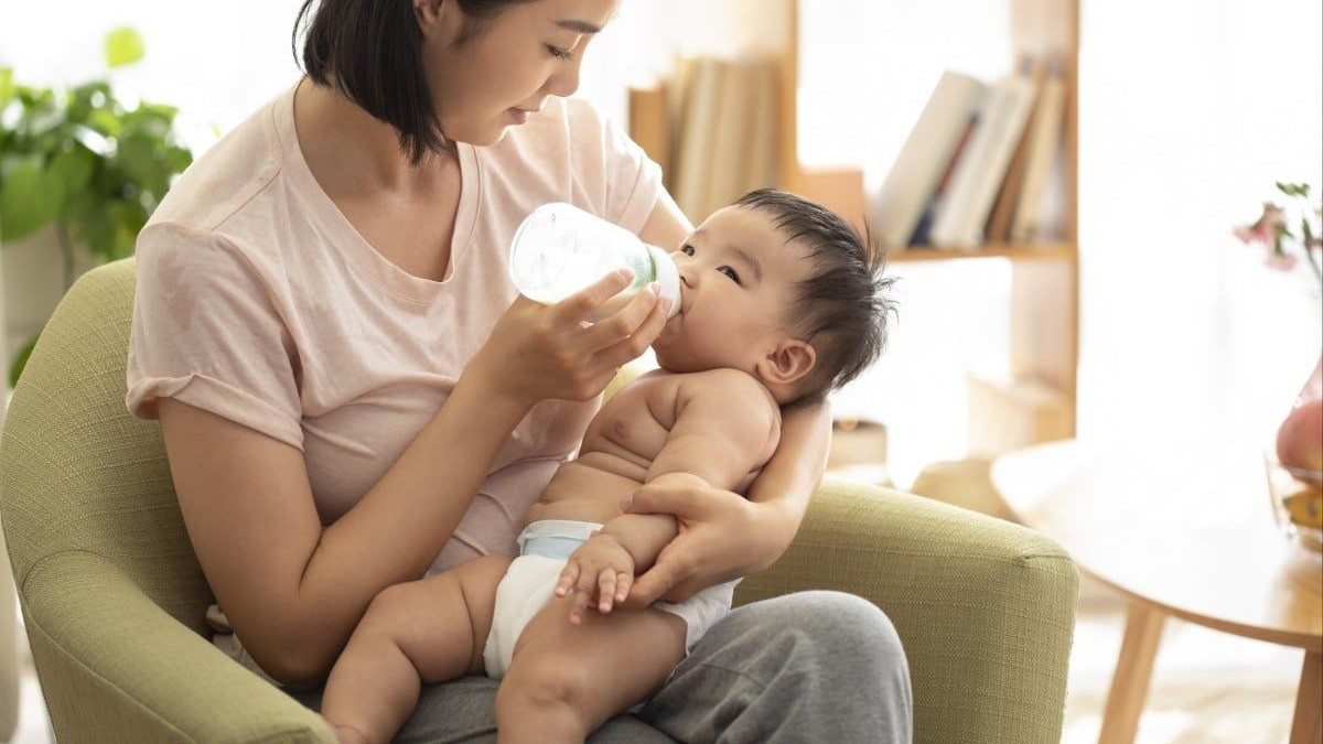Chinese Infant Critically Ill After Parents Feed Vegetable Juice Formula