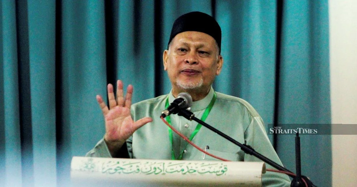 PAS Criticises Muhyiddin's Rush to Deploy PN Logo in Johor and Negri Sembilan Polls