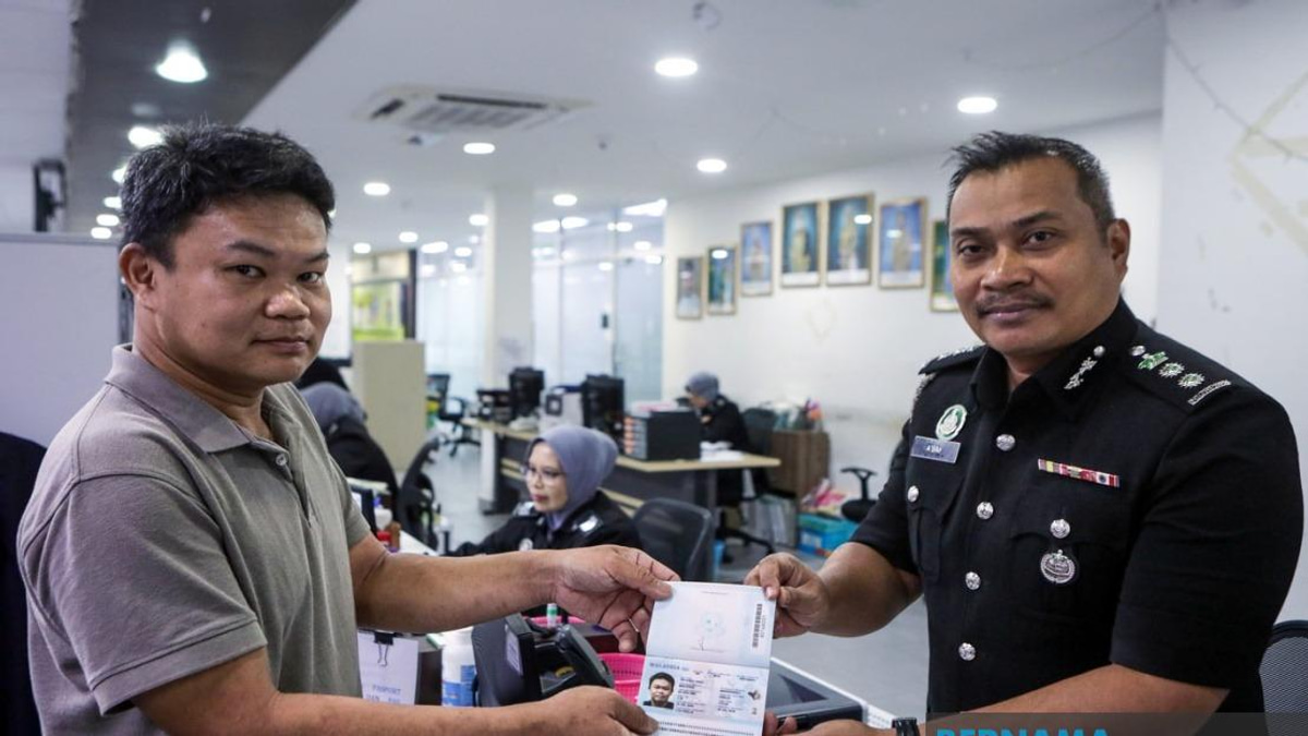 Perlis Immigration Department Begins Rolling Out Enhanced Malaysian Passport with 94 Security Features