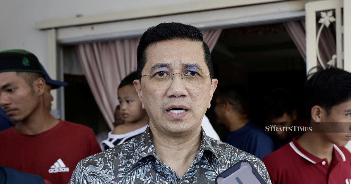 Anwar Dismisses Azmin Ali's Claims on PKR Return, Questioning Whether Former Deputy Was Ever Invited