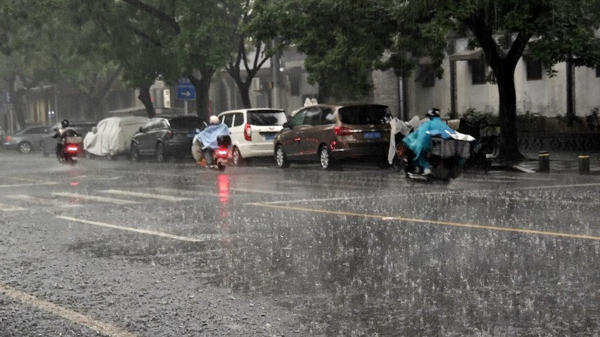 Beijing Issues First Orange Rainstorm Alert as 2026 Flood Season Intensifies