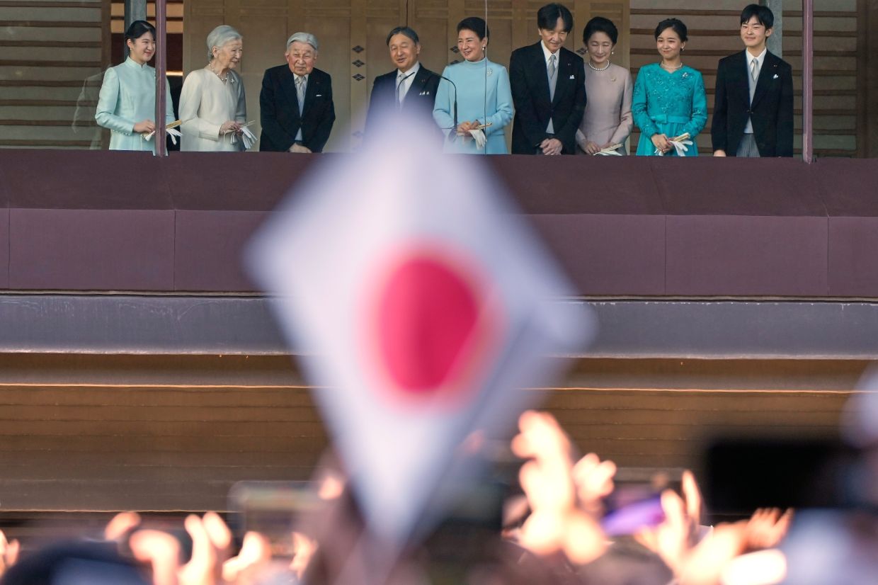 Japan Tightens Imperial Succession Rules While Rejecting Female Emperors