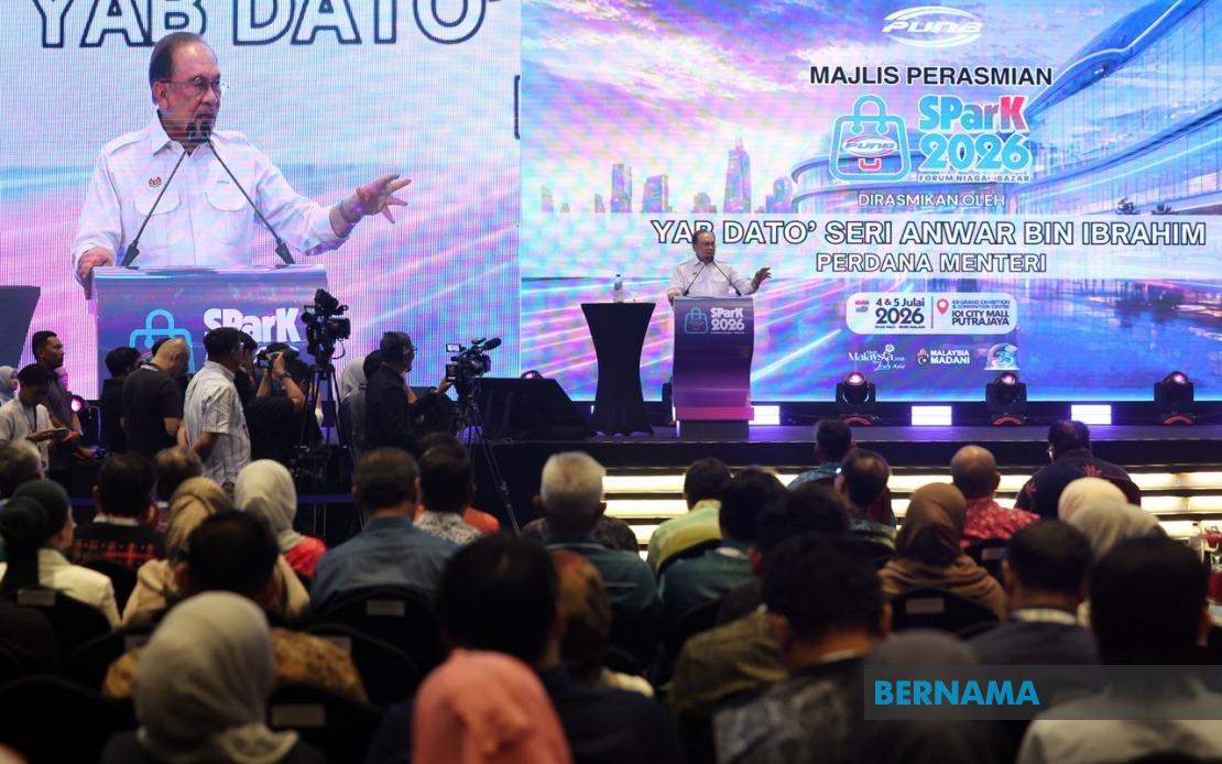 Stop Using Political Connections To Approve Business Loans, Anwar Tells Agencies