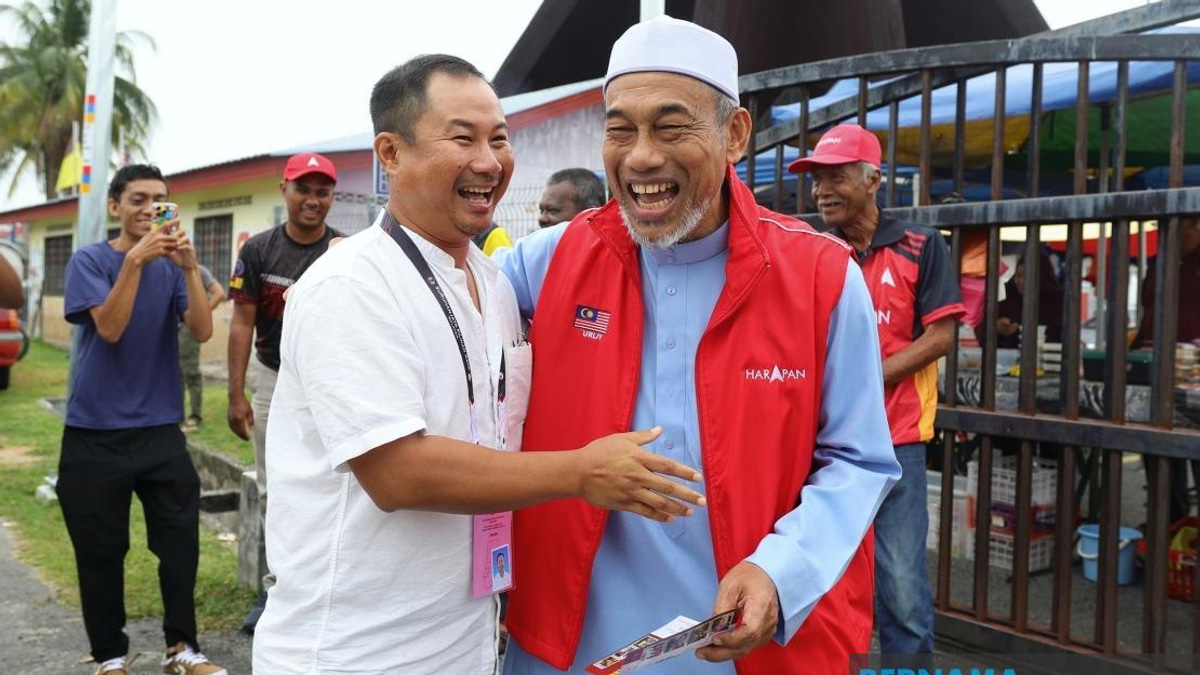 Klawang Rivals Show Unity: Cousins Campaign Peacefully Despite Political Divide