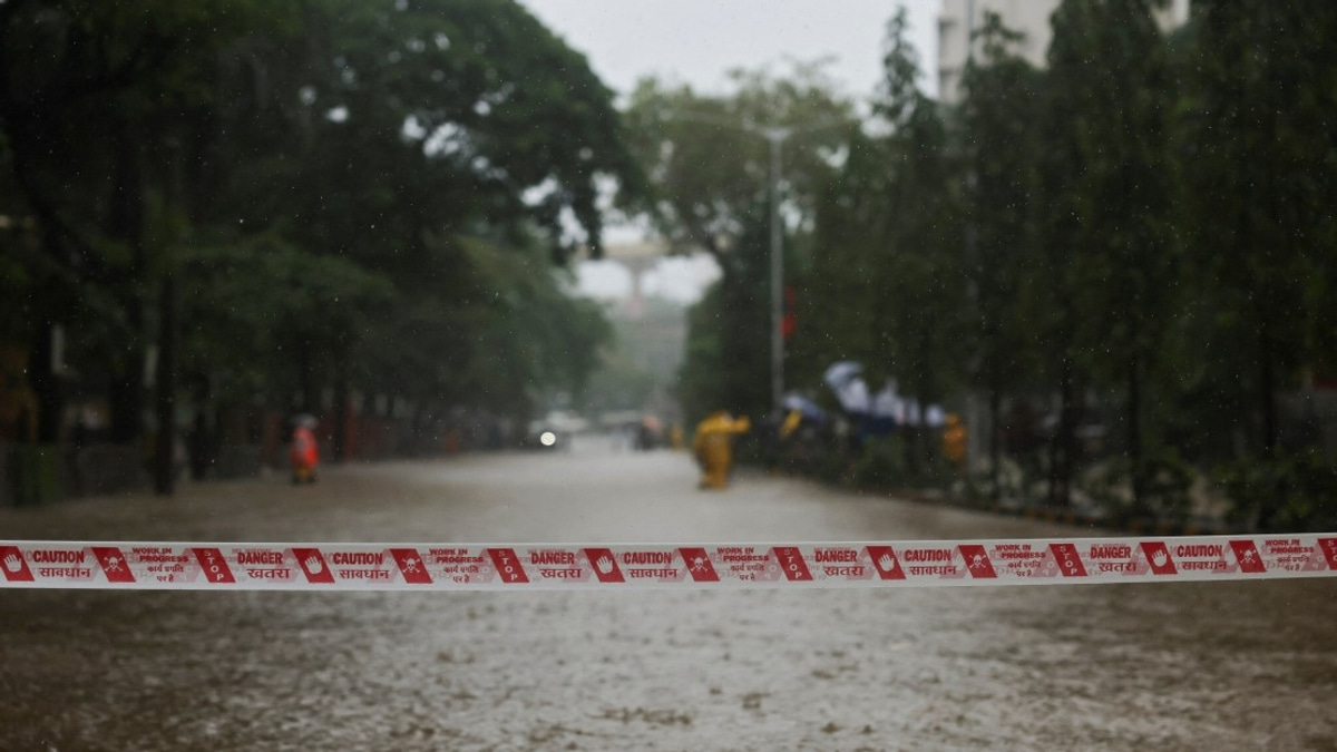 Six Dead as Mumbai Building Collapses During Heavy Monsoon Rains