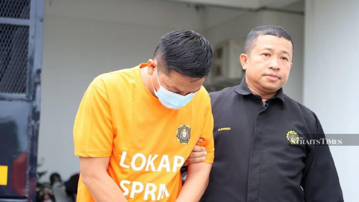 Senior Police Officer in Kelantan Held Over Alleged RM500 Bribe from UNHCR Card Holder