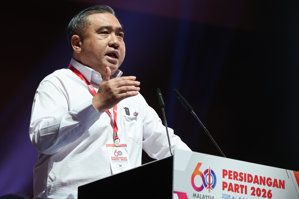 DAP Pledges Full Support for Anwar's AUKU Repeal but Demands Broader Democratic Reforms