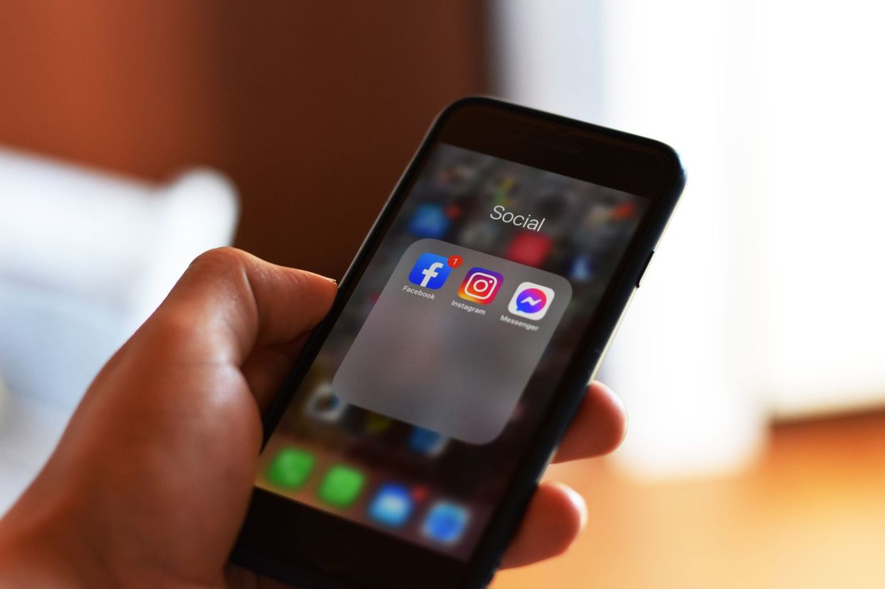 EU Targets Meta Over Instagram and Facebook's 'Addictive Design' Features