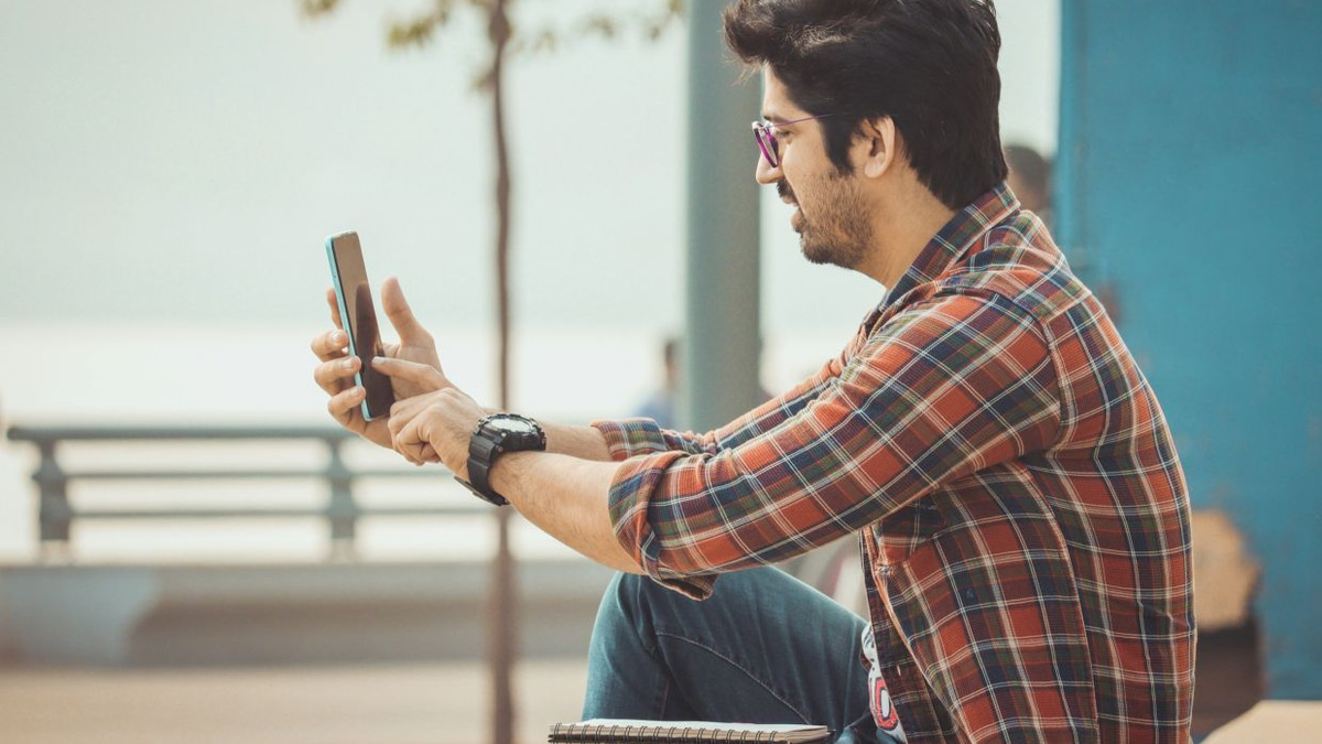 India's Gen Z protesters circumvent internet shutdowns with offline messaging apps