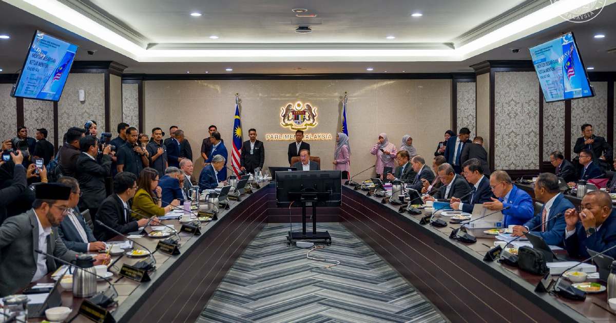 Economic Recovery at Centre of PM's Gathering with State Leaders