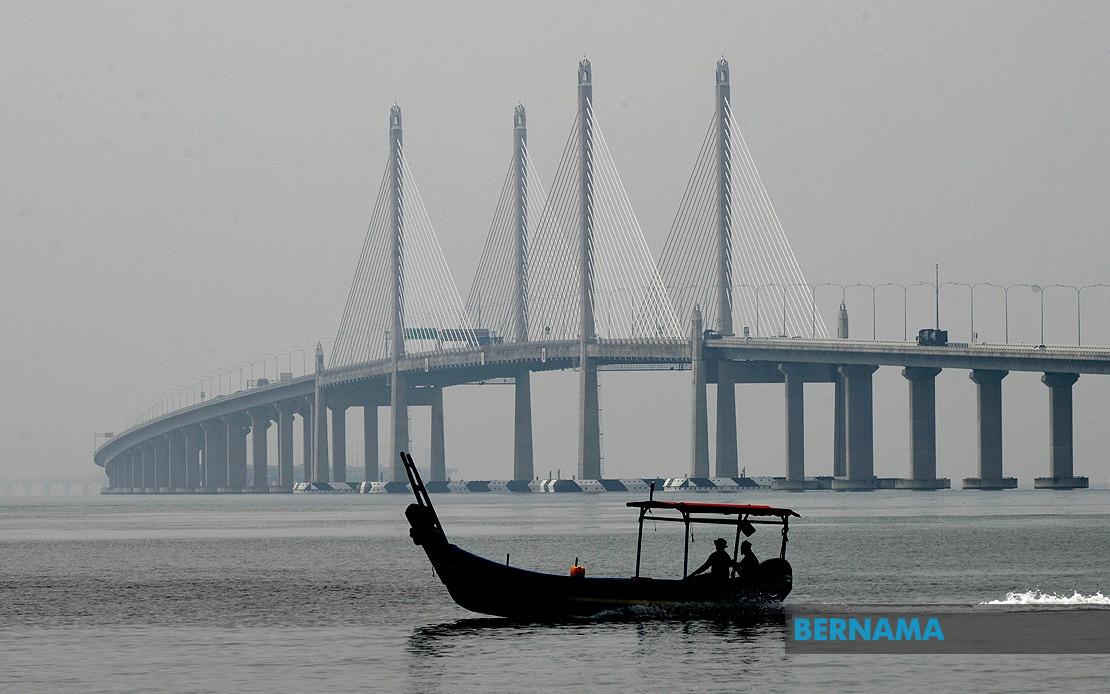 Penang Seeks Middle Ground on Bridge Fishing Restrictions