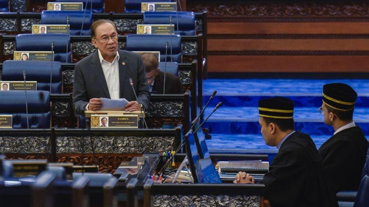 Government To Investigate Petrol Station Losses During Fuel Subsidy Transition, Says Anwar