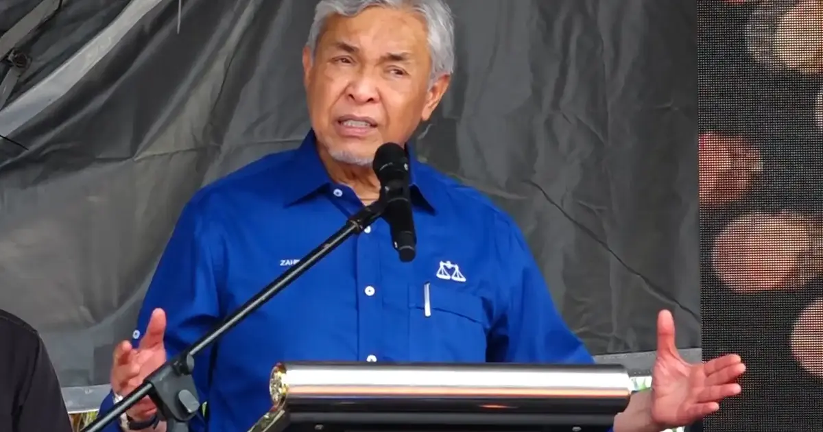 Zahid Dismisses Puad's Criticism as Umno Looks Forward to Johor Campaign