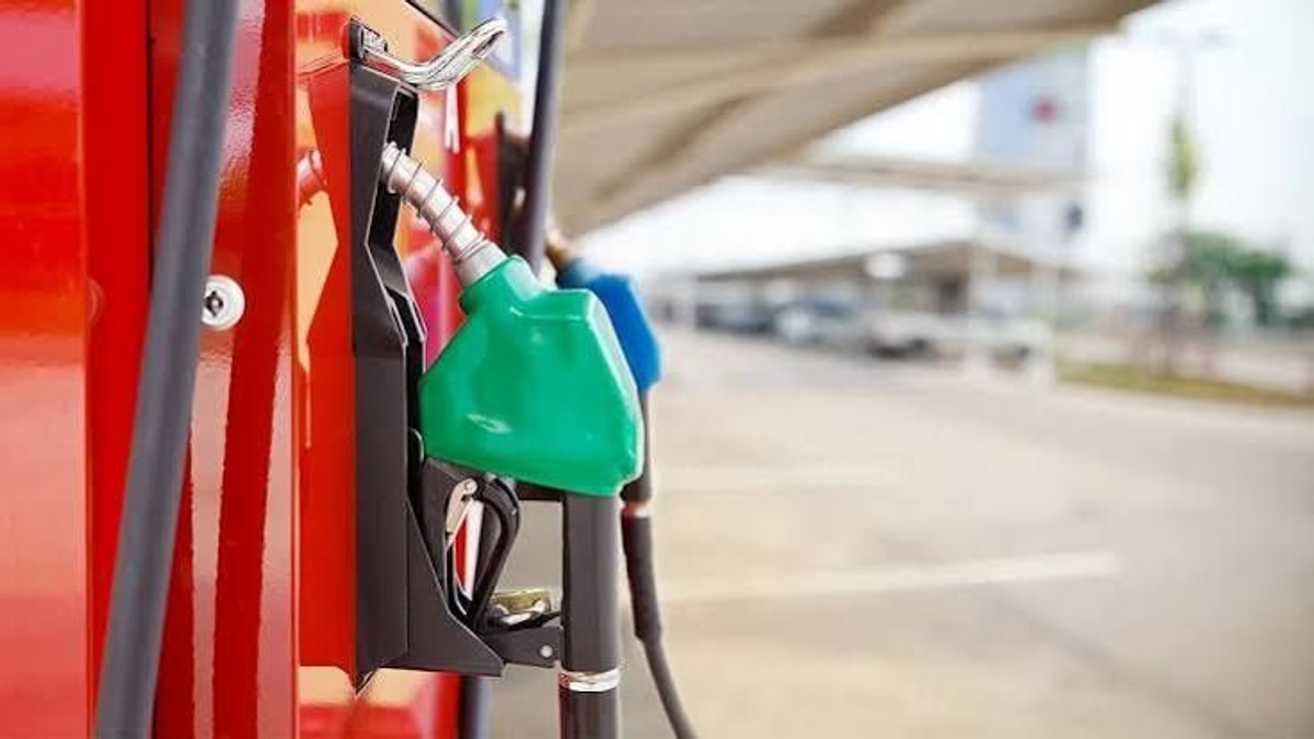 India's E20 fuel mandate sparks political firestorm as government scrambles to control damage
