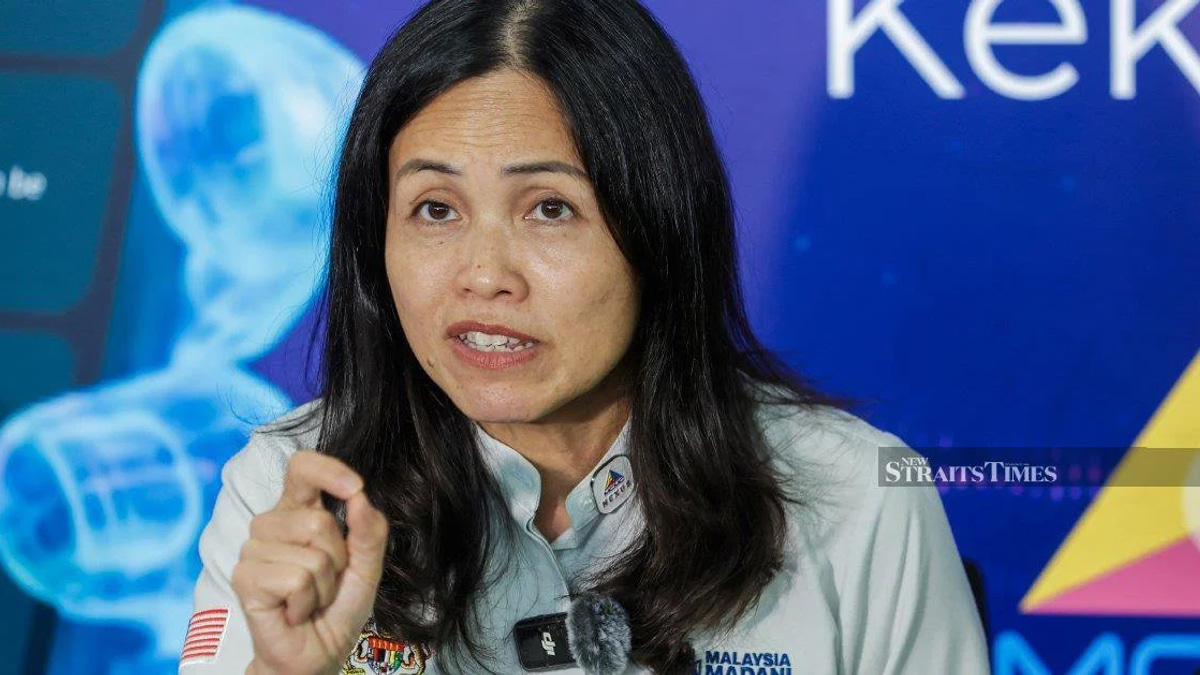 Teo claims opposition using doctored posters to damage Pakatan support in Johor race