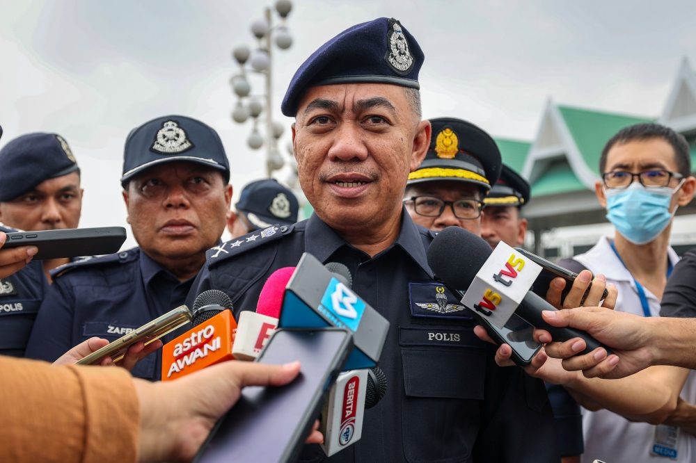 Married Couple Among Seven Arrested in Perak Drug Raid; Police Seize 2.8kg of MDMA