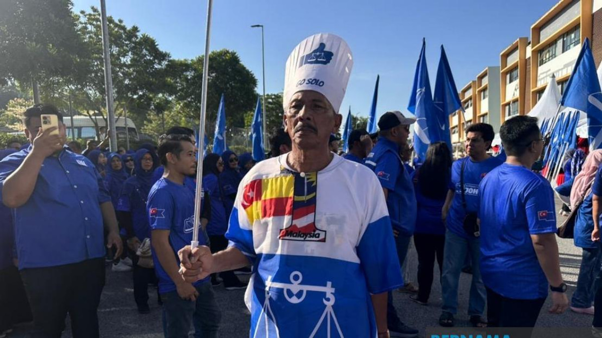 Selangor Retiree Spends Own Savings to Support Onn Hafiz in Johor Election