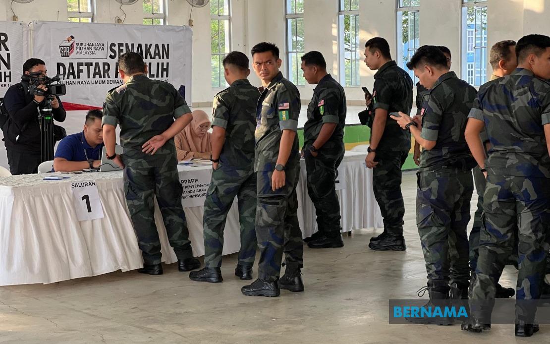 Johor Election: 64 Early Voting Centres Welcome Security Forces