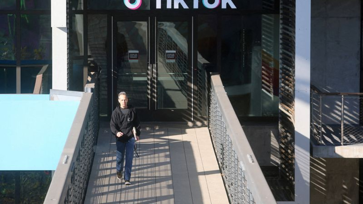 Florida Sues TikTok for Allegedly Violating Child Safety Law
